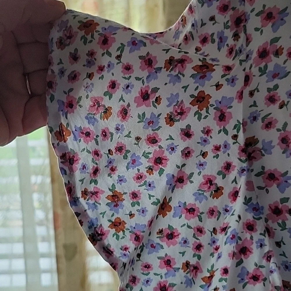 Springy Dress - Picture 3 of 5